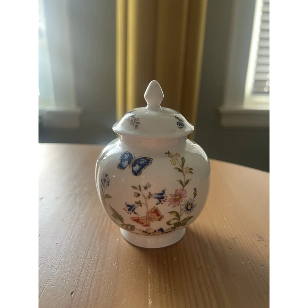 Aynsley Cottage Garden Fine Bone China Covered Ginger Jar Trinket Box England